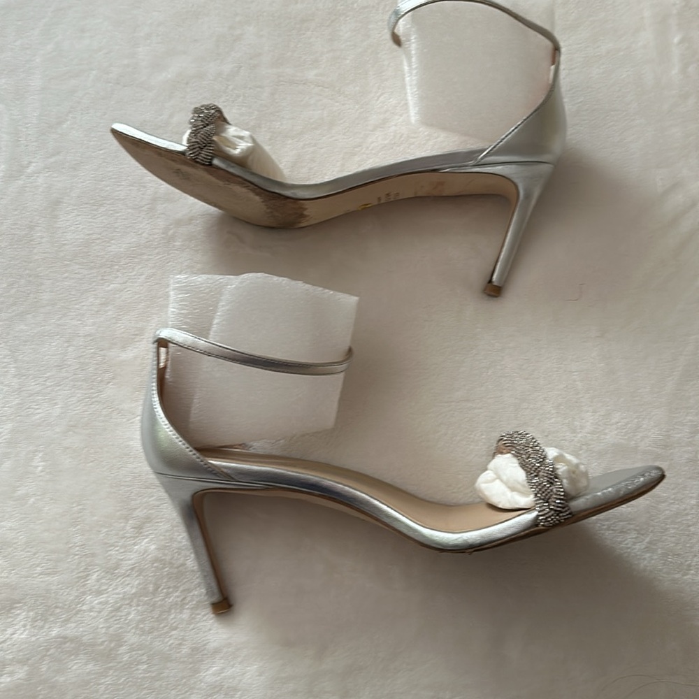 Authentic Stuart Weitzman Silver Sandals With Swa… - image 5